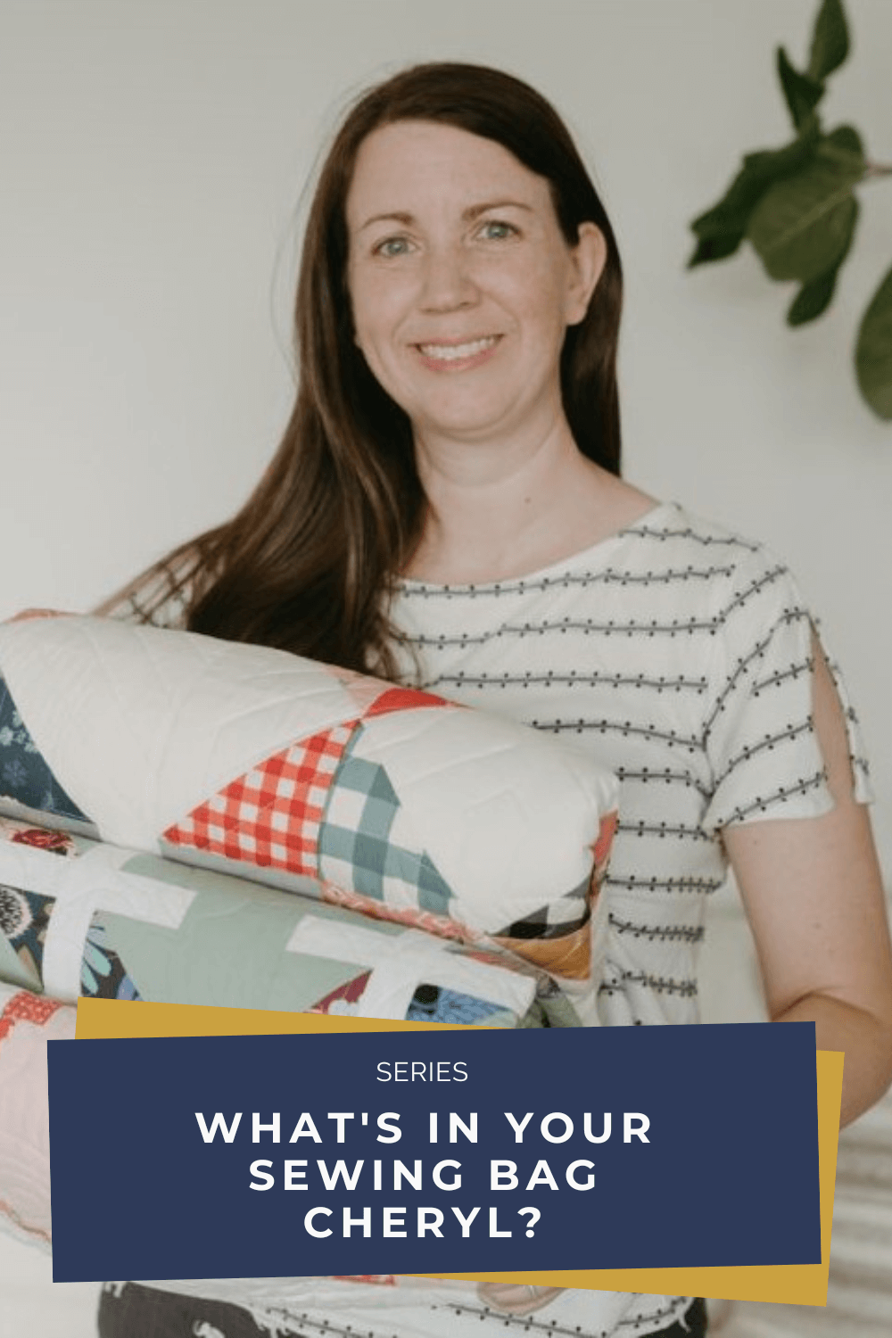 There's a new What's in your Sewing Bag featuring special guest Cheryl Brickey of Meadow Mist Designs over on Shannon Fraser Designs' blog #whatsinyoursewingbag #sewingkit #sewingnotions
