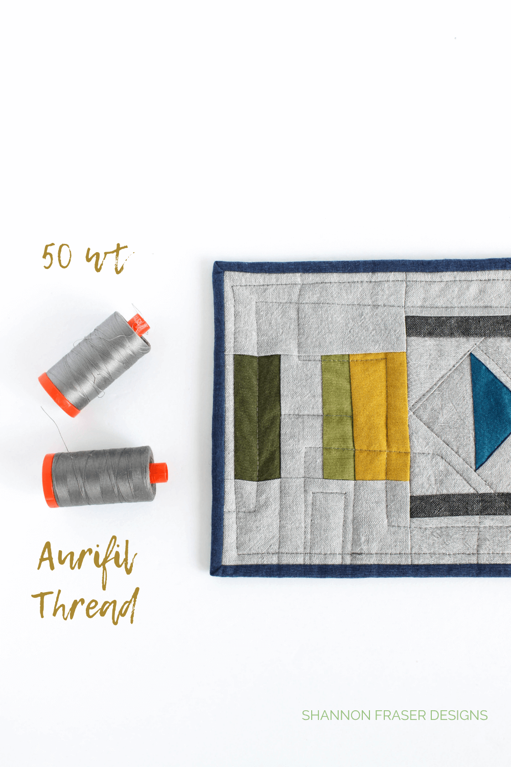 🧵 Looking for a quick sewing project? Try this improv-style quilted placemat for your cat! Use leftover quilting fabric like linen and wovens to create a one-of-a-kind pet mat. It’s cute, useful, and beginner-friendly! #DIYPetPlacemat #ImprovQuilting #ScrappyQuiltIdeas
